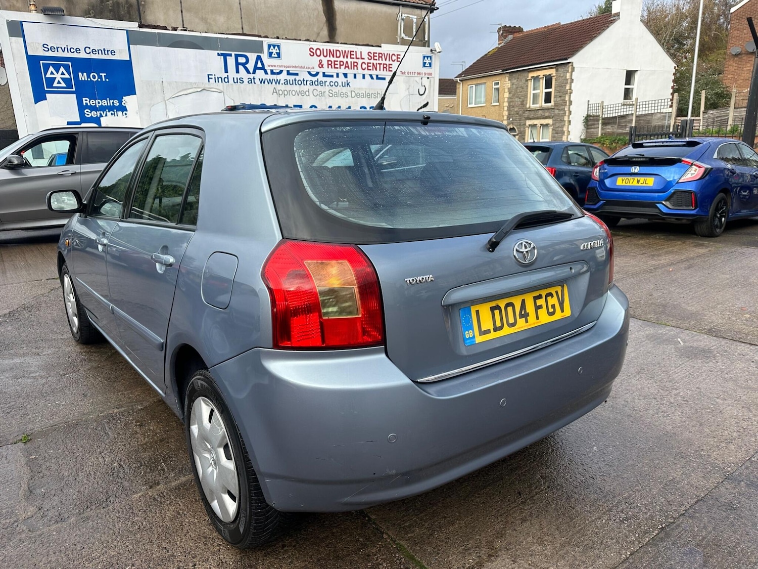 Used Toyota Corolla 2004 for sale - 76550944: Photo 10