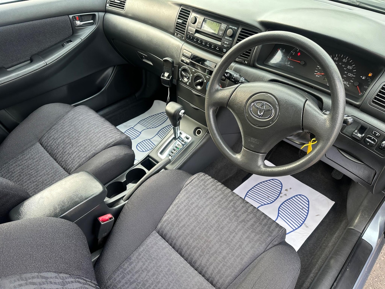 Used Toyota Corolla 2004 for sale - 76550944: Photo 20