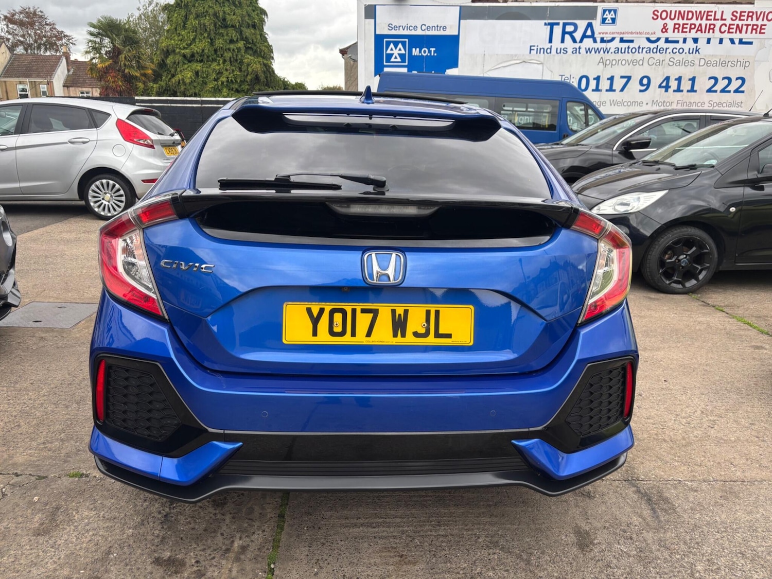 Used Honda Civic 2017 for sale - 75687630: Photo 14