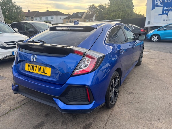 Used Honda Civic 2017 for sale - 75687630: Photo 19