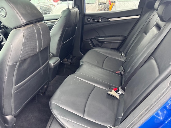 Used Honda Civic 2017 for sale - 75687630: Photo 29