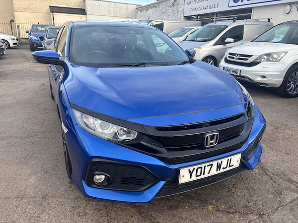 Used Honda Civic 2017 for sale - 75687630: Photo 2