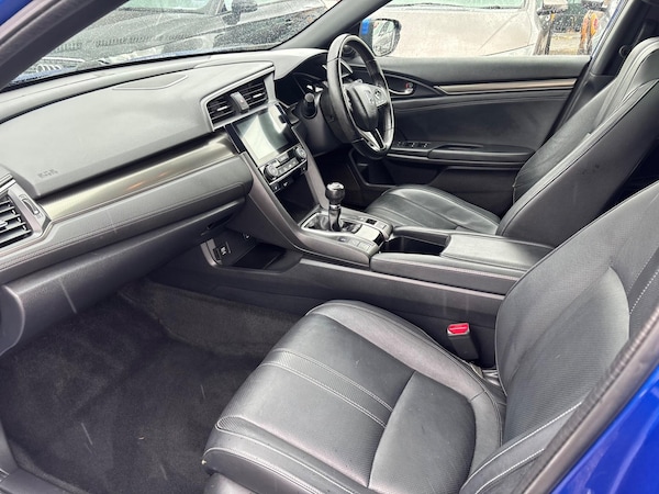 Used Honda Civic 2017 for sale - 75687630: Photo 30