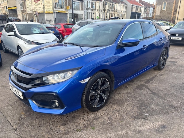 Used Honda Civic 2017 for sale - 75687630: Photo 7