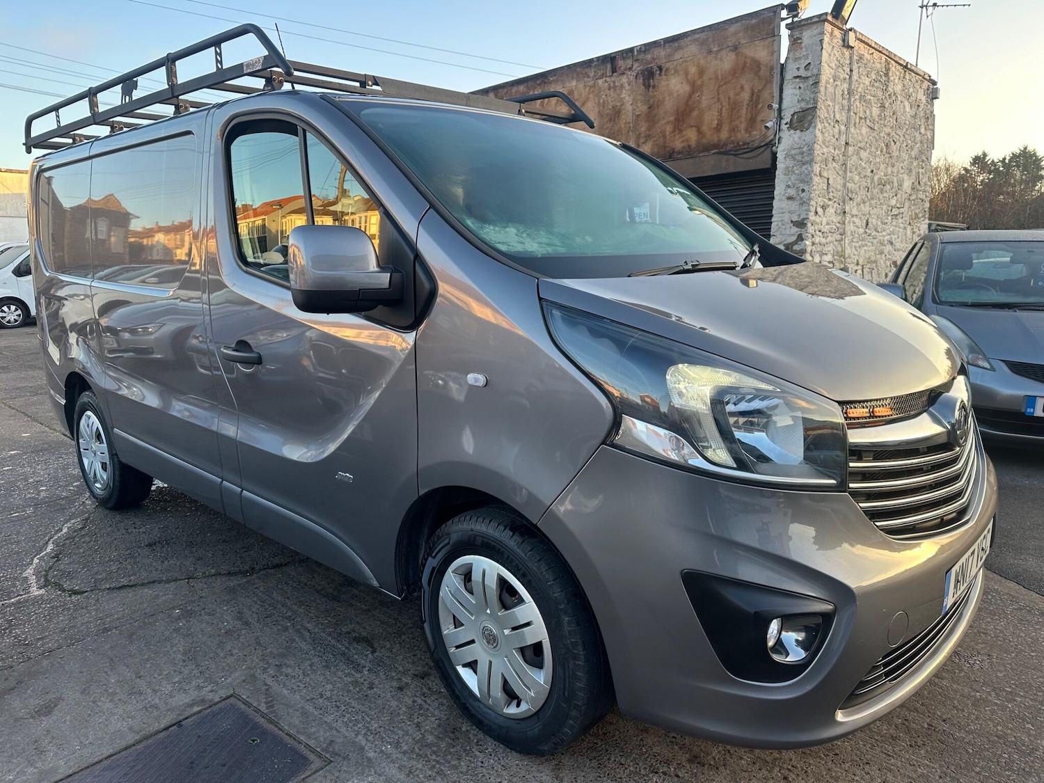 Used Vauxhall Vivaro 2017 for sale - 77081666: Photo 3