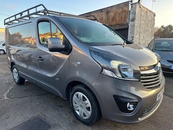 Used Vauxhall Vivaro 2017 for sale - 77081666: Photo