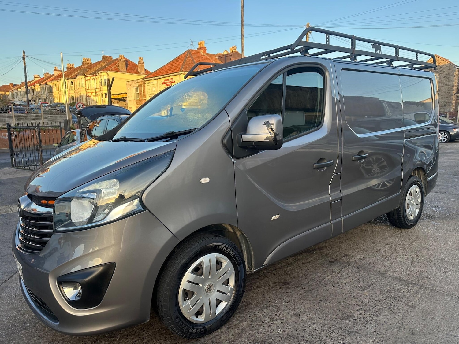 Used Vauxhall Vivaro 2017 for sale - 77081666: Photo 9