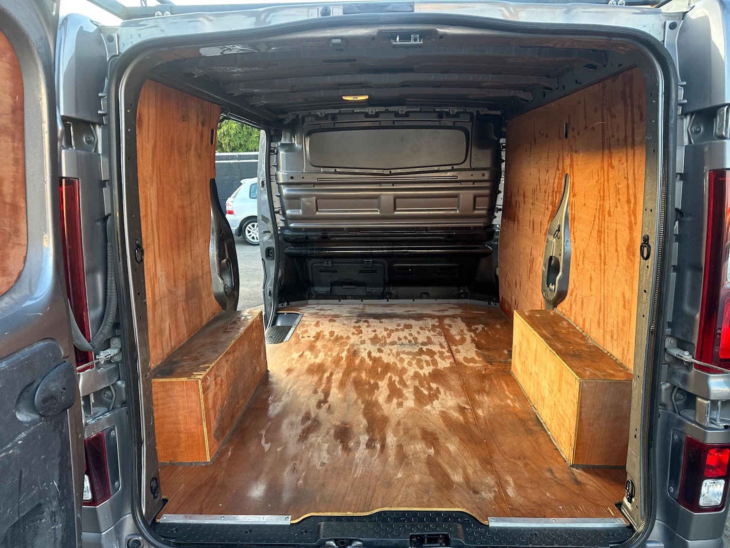 Used Vauxhall Vivaro 2017 for sale - 77114145: Photo 24