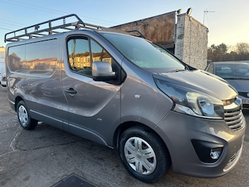Used Vauxhall Vivaro 2017 for sale - 77114145: Photo