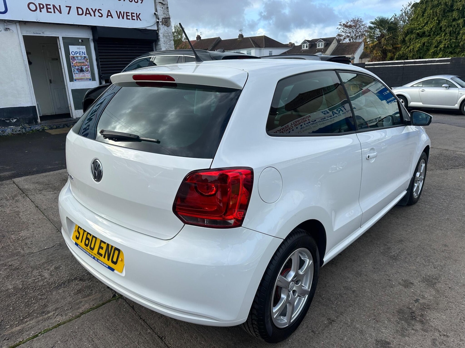 Used Volkswagen Polo 2010 for sale - 76485110: Photo 16