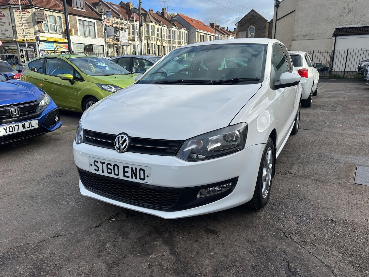 Used Volkswagen Polo 2010 for sale - 76485110: Photo 6