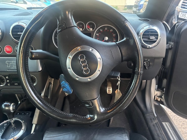 Used Audi TT 2004 for sale - 76250920: Photo 15