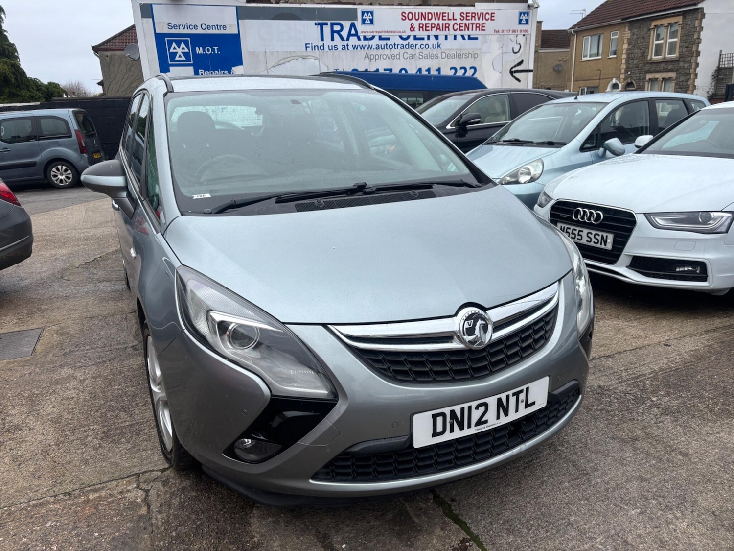 Used Vauxhall Zafira Tourer for sale - 77510318: Photo 2