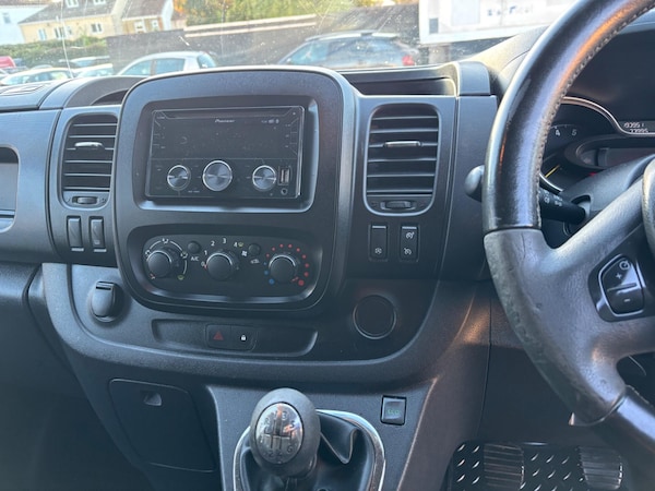 Used Vauxhall Vivaro 2016 for sale - 76071515: Photo 18