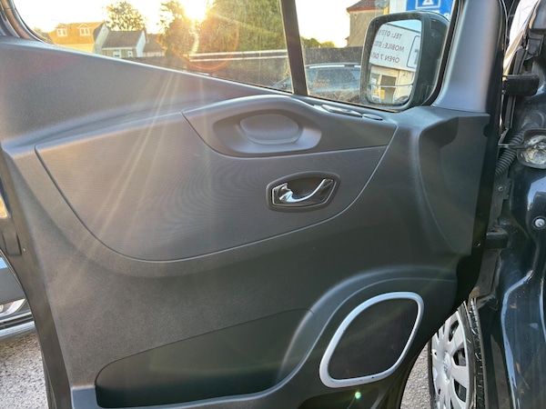 Used Vauxhall Vivaro 2016 for sale - 76071515: Photo 31