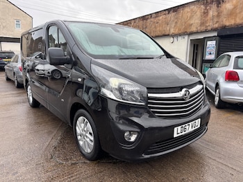 Used Vauxhall Vivaro 2017 for sale - 77202627: Photo