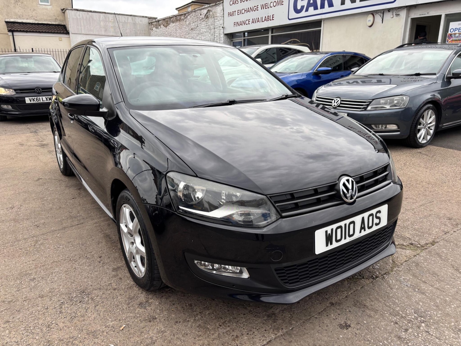 Used Volkswagen Polo 2010 for sale - 76937377: Photo 1