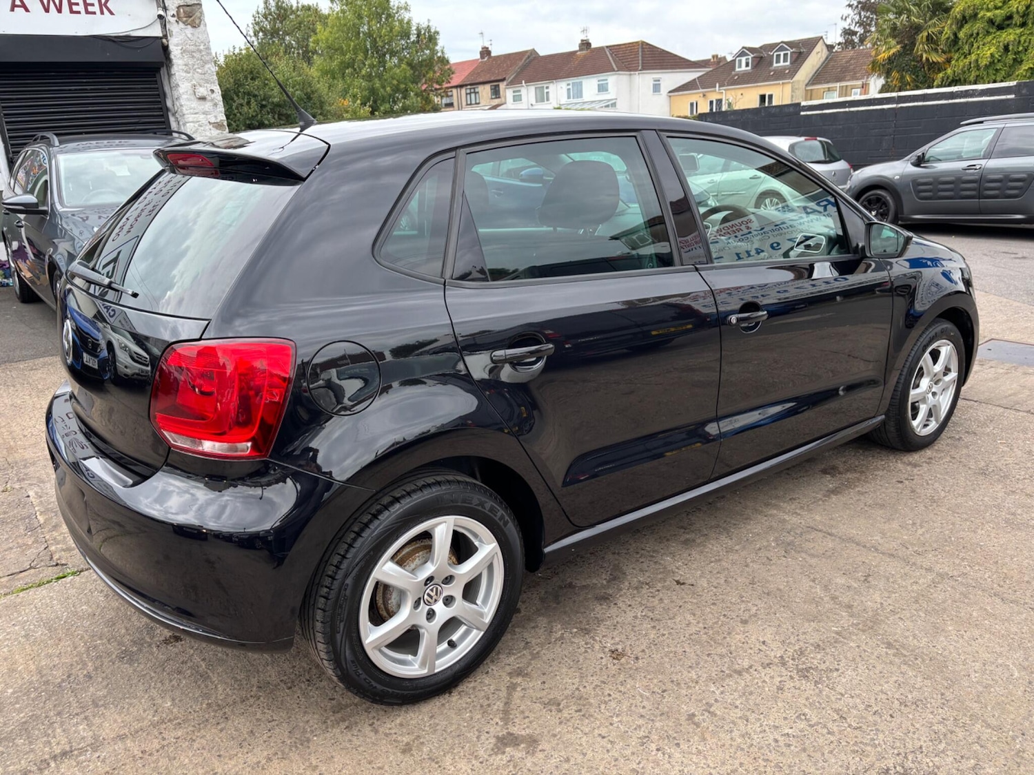 Used Volkswagen Polo 2010 for sale - 76937377: Photo 12
