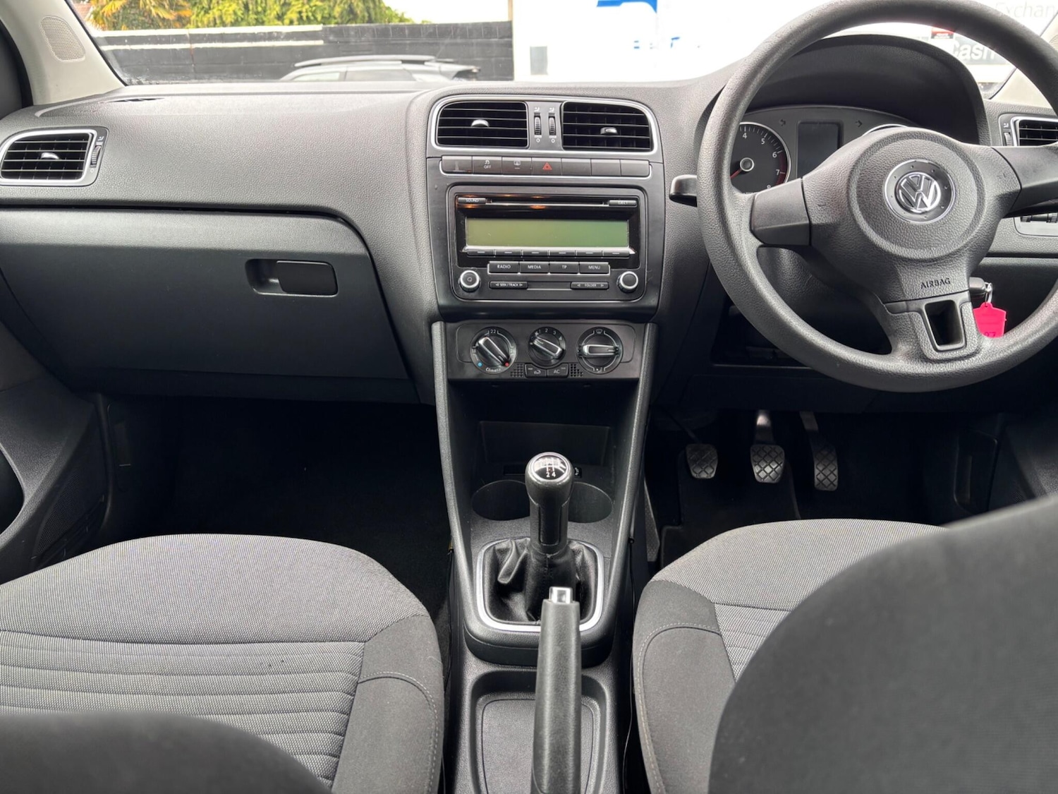 Used Volkswagen Polo 2010 for sale - 76937377: Photo 25