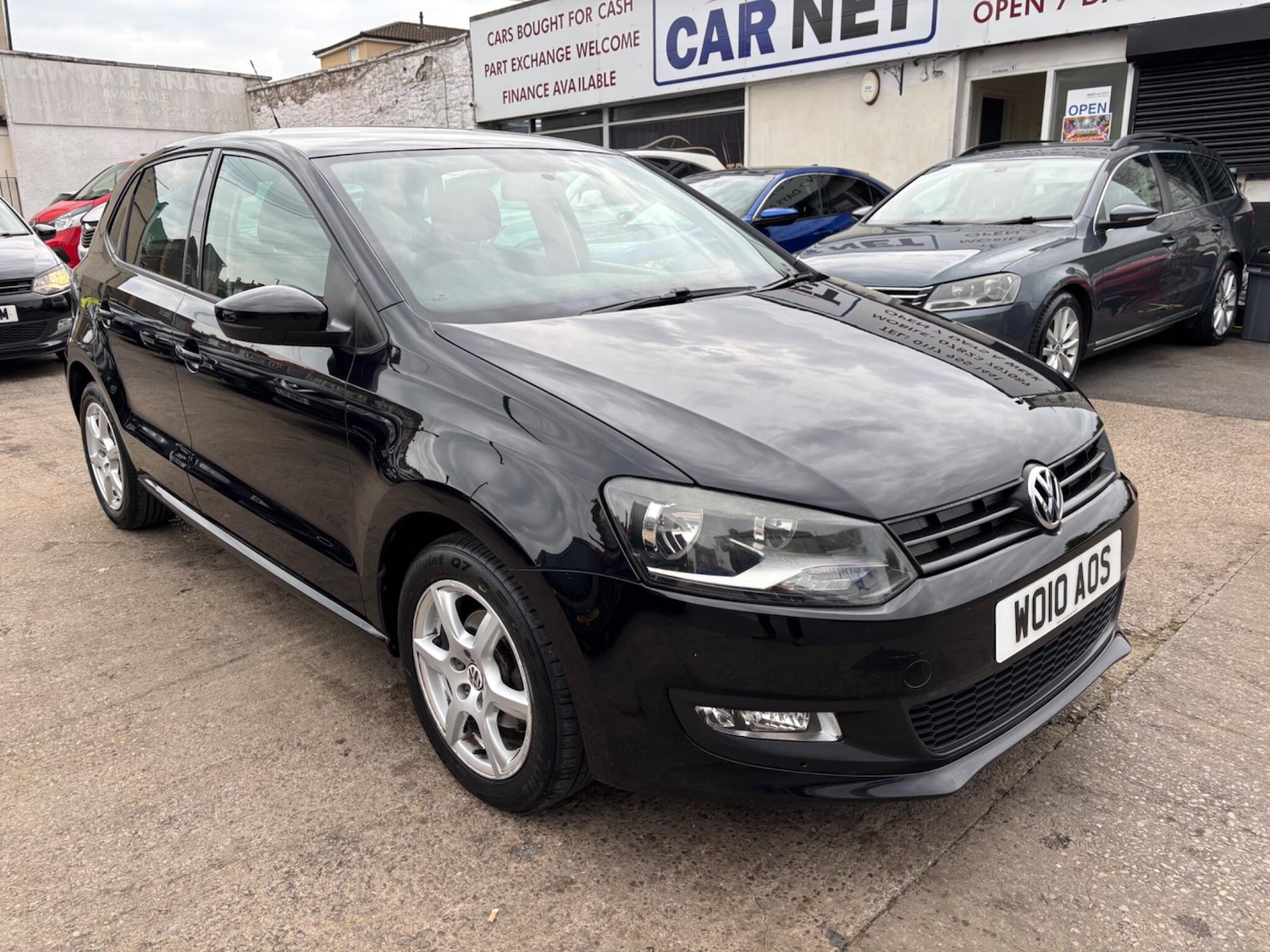 Used Volkswagen Polo 2010 for sale - 76937377: Photo 3