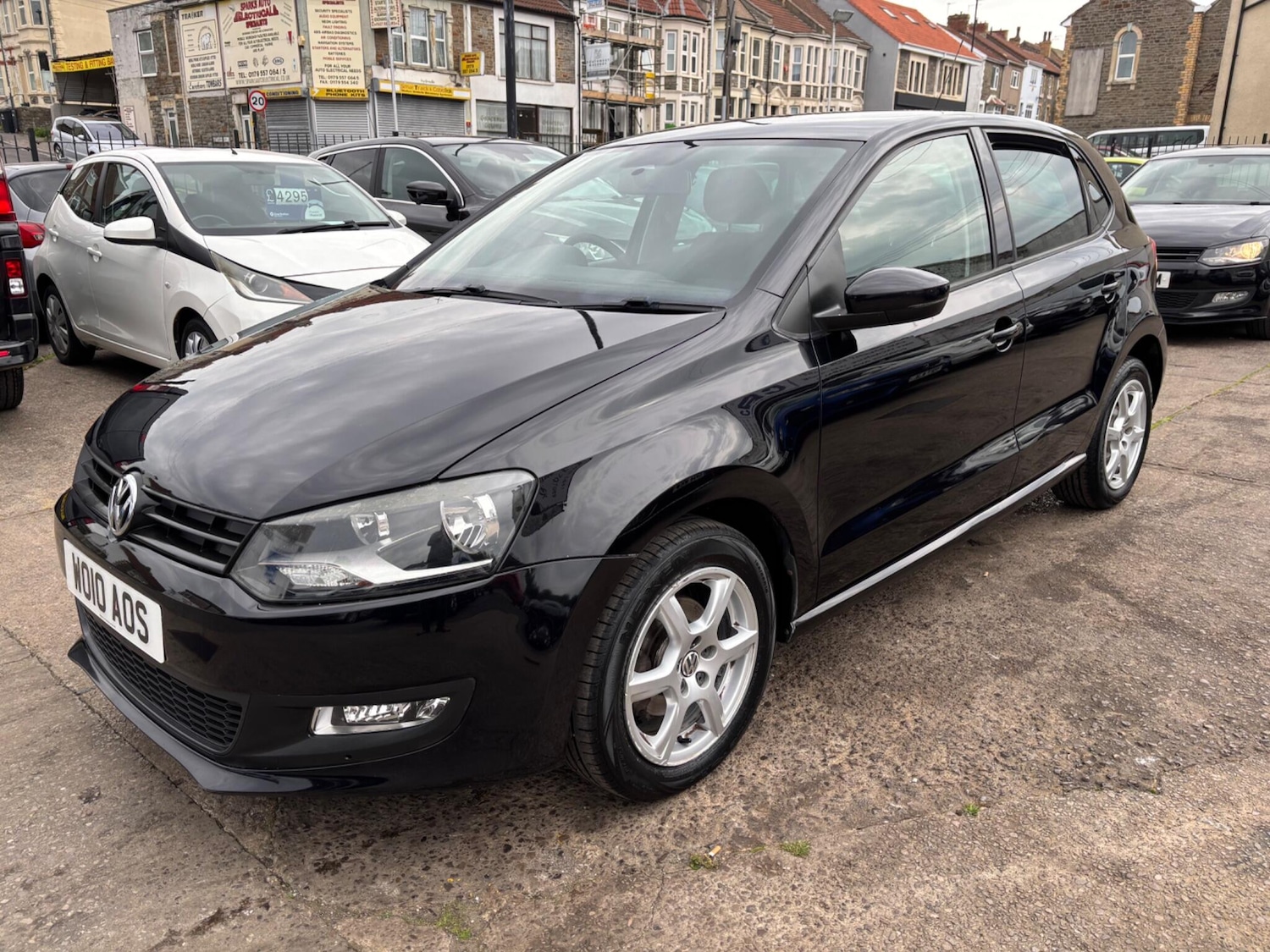 Used Volkswagen Polo 2010 for sale - 76937377: Photo 6