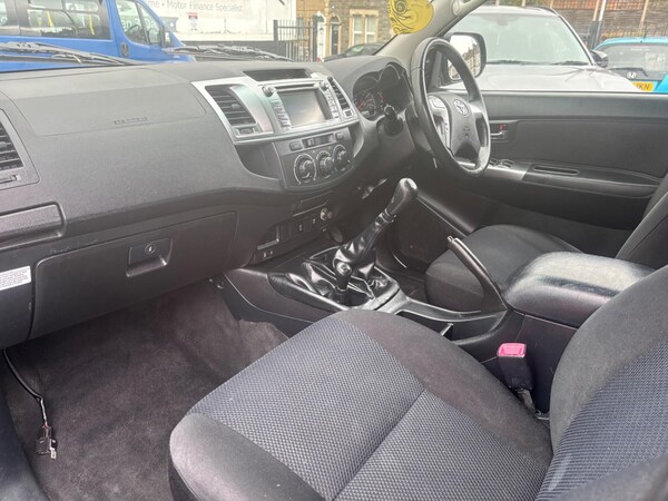 Used Toyota Hilux 2015 for sale - 76166414: Photo 23