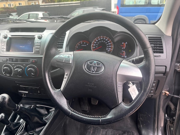 Used Toyota Hilux 2015 for sale - 76166414: Photo 28