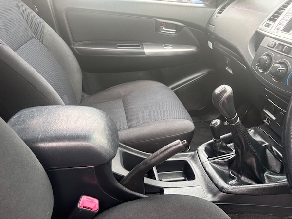 Used Toyota Hilux 2015 for sale - 76166414: Photo 30