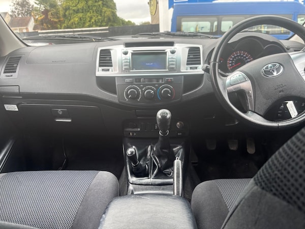 Used Toyota Hilux 2015 for sale - 76166414: Photo 32