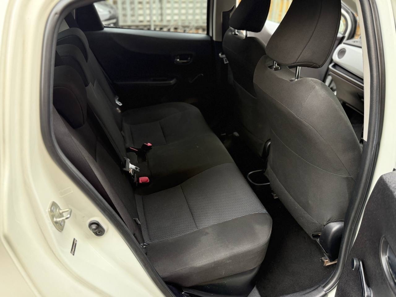 Used Toyota Yaris for sale - 76864197: Photo 11