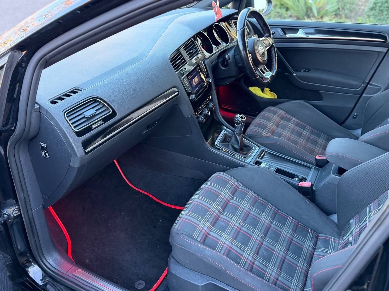 Used Volkswagen Golf 2014 for sale - 77750472: Photo 10