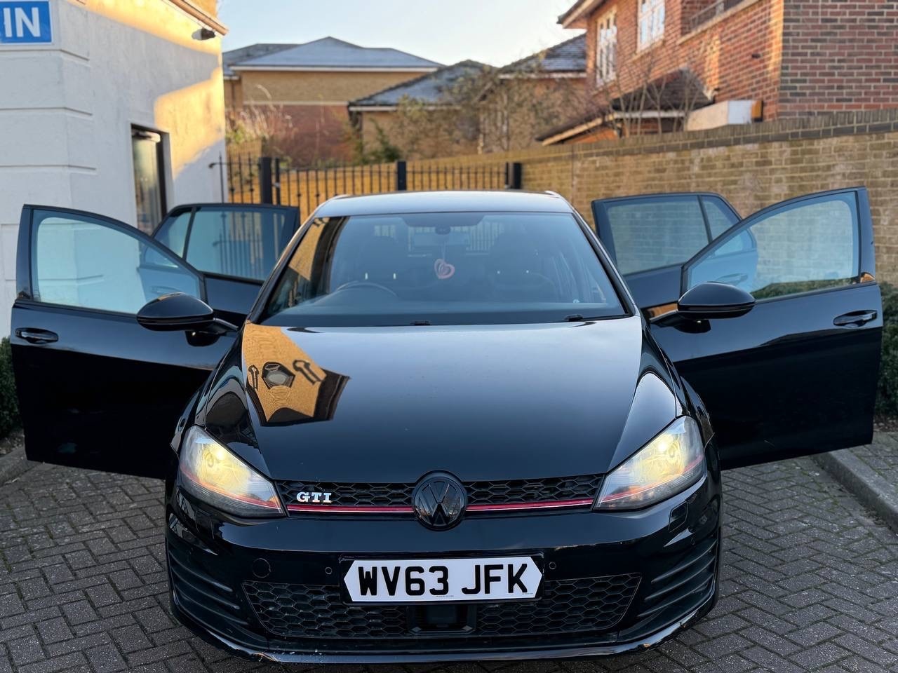 Used Volkswagen Golf 2014 for sale - 77750472: Photo 5