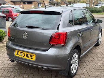Used Volkswagen Polo 2012 for sale - 78131513: Photo