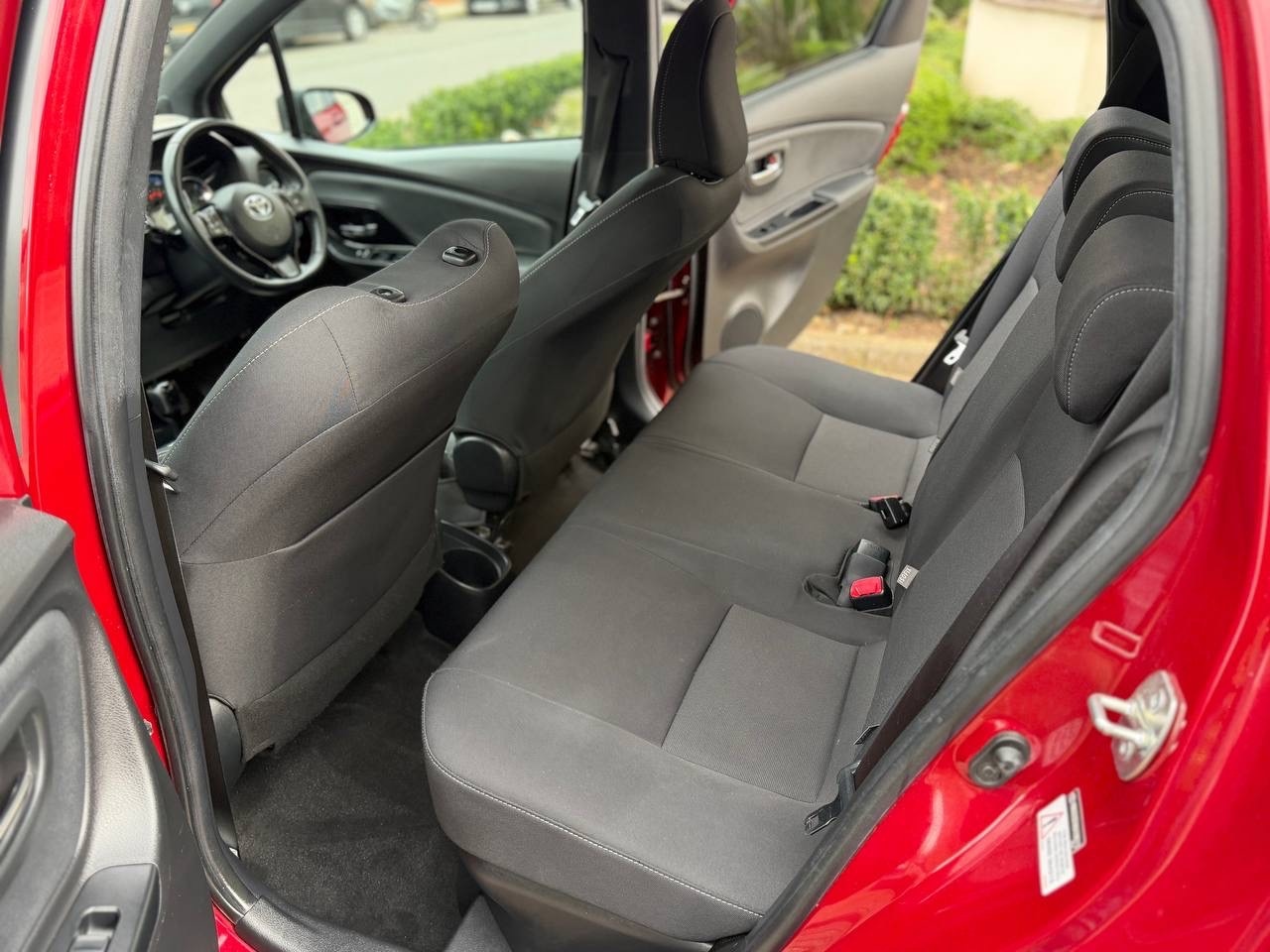 Used Toyota Yaris 2016 for sale - 77736027: Photo 12