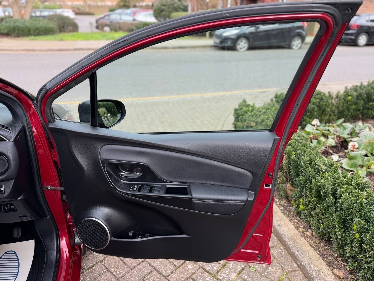 Used Toyota Yaris 2016 for sale - 77736027: Photo 19