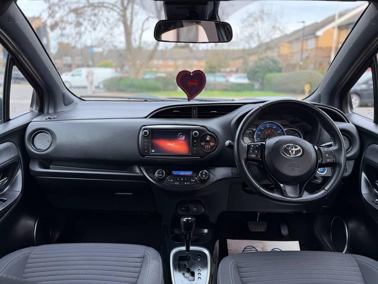 Used Toyota Yaris 2016 for sale - 77736027: Photo 9