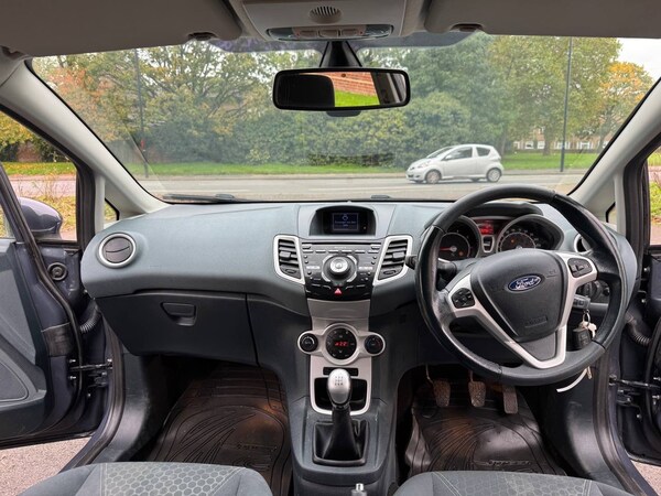 Used Ford Fiesta 2011 for sale - 74912061: Photo 8