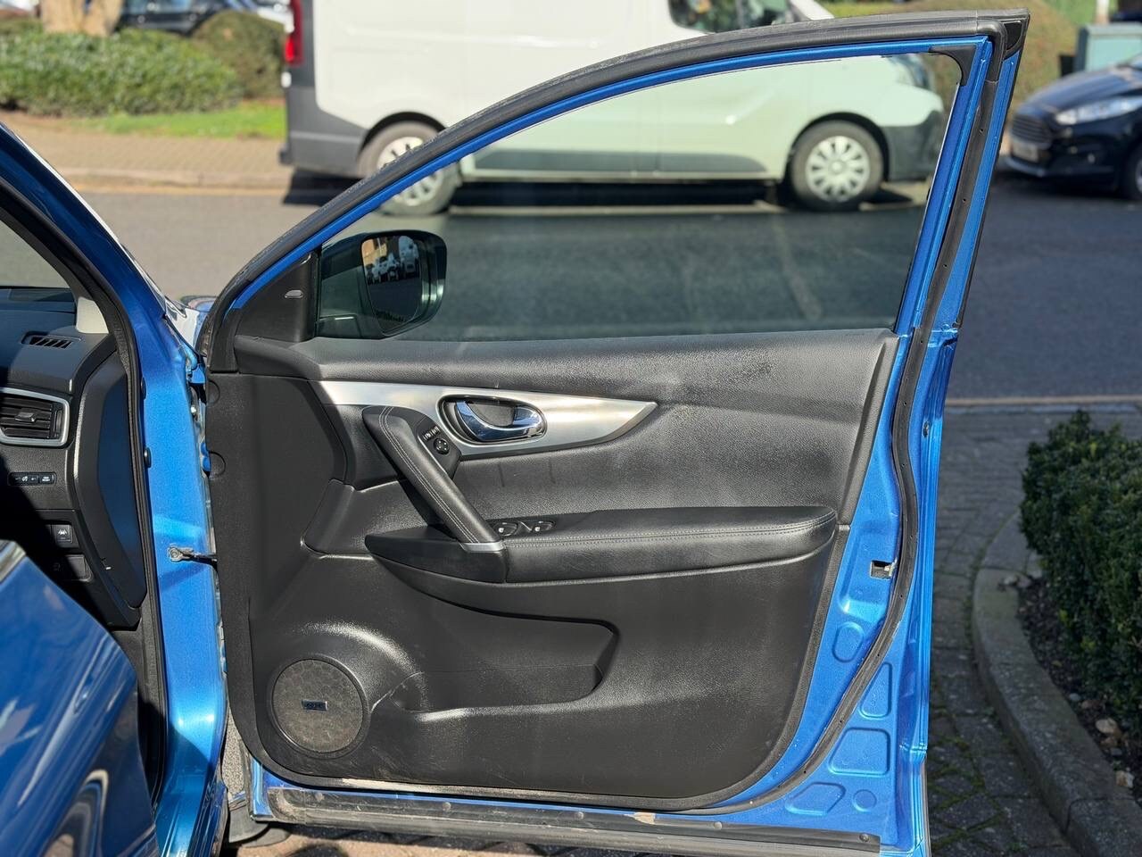 Used Nissan Qashqai for sale - 77716575: Photo 17