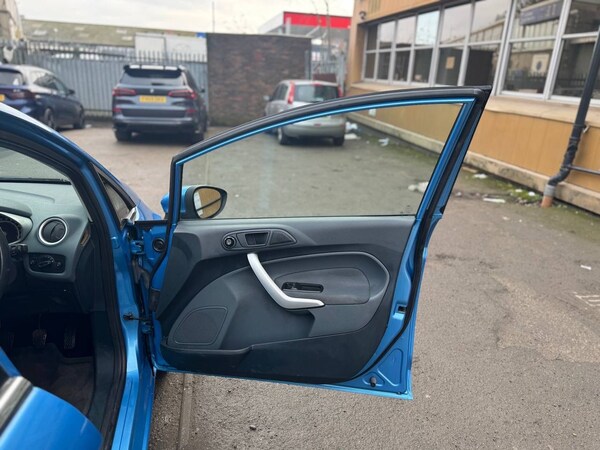 Used Ford Fiesta 2009 for sale - 74969099: Photo 12