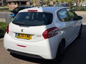 Used Peugeot 208 2013 for sale - 78306417: Photo