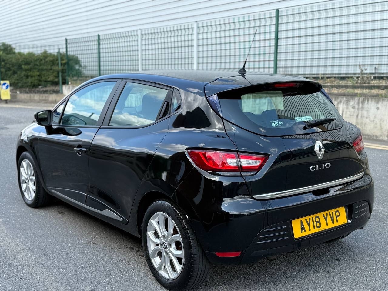 Used Renault Clio for sale - 77789165: Photo 4