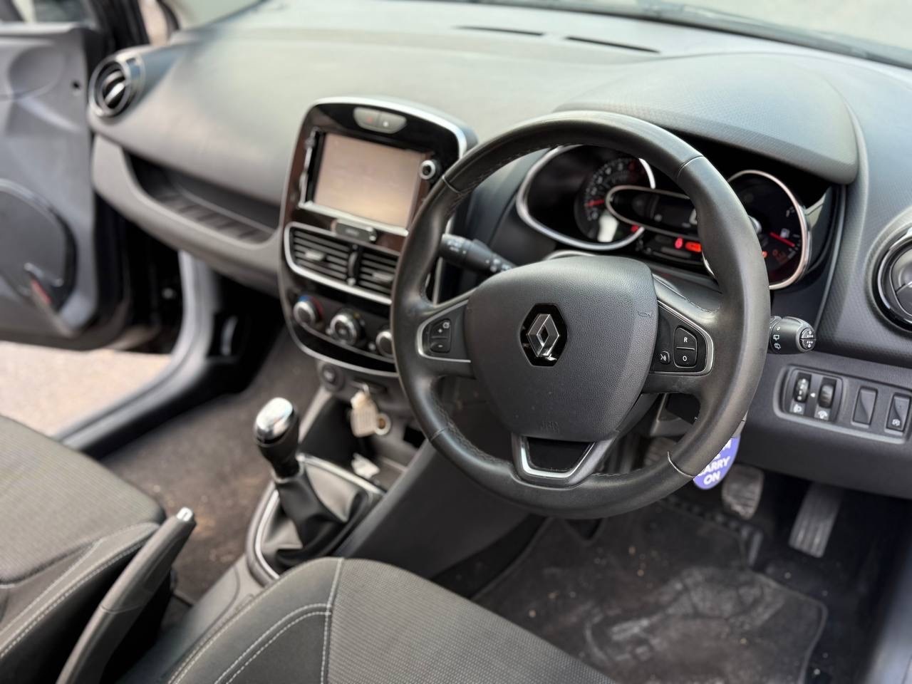 Used Renault Clio for sale - 77789165: Photo 6