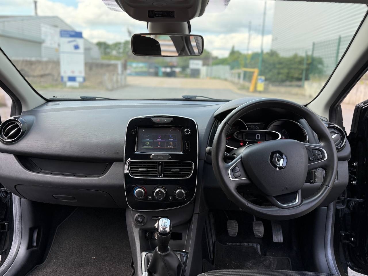 Used Renault Clio for sale - 77789165: Photo 7