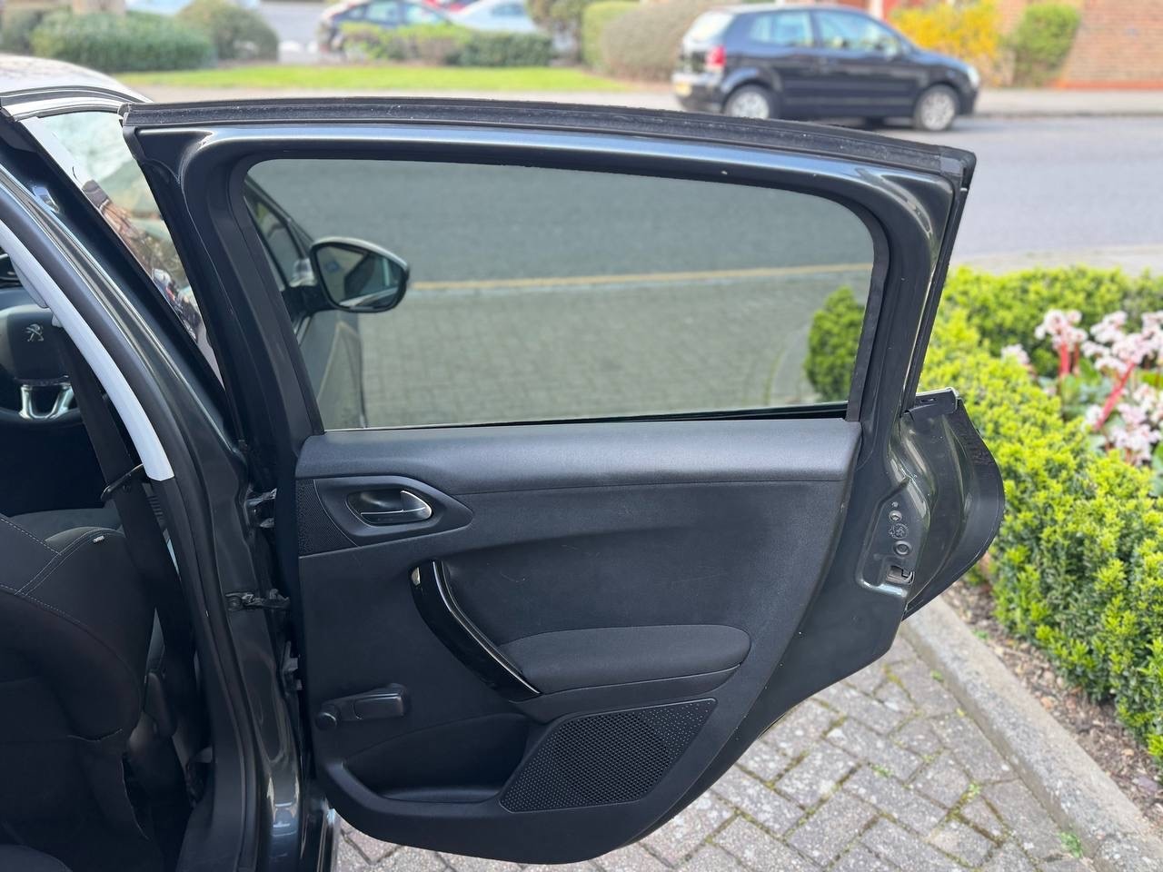 Used Peugeot 208 2015 for sale - 78055783: Photo 14