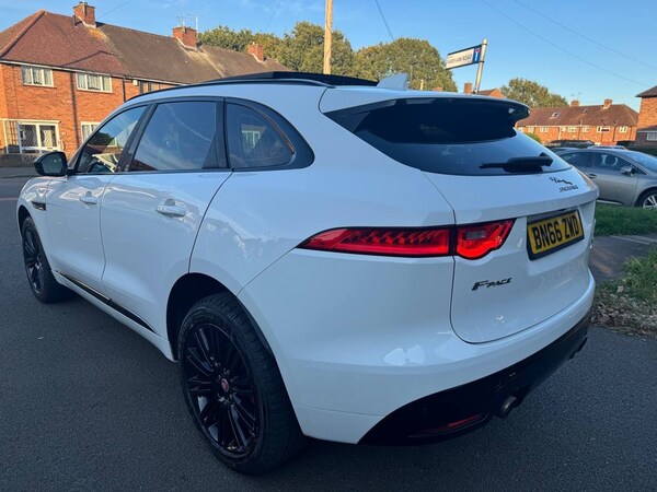 Used Jaguar F-Pace 2017 for sale - 75116453: Photo 3