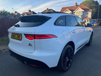 Used Jaguar F-Pace 2017 for sale - 75116453: Photo