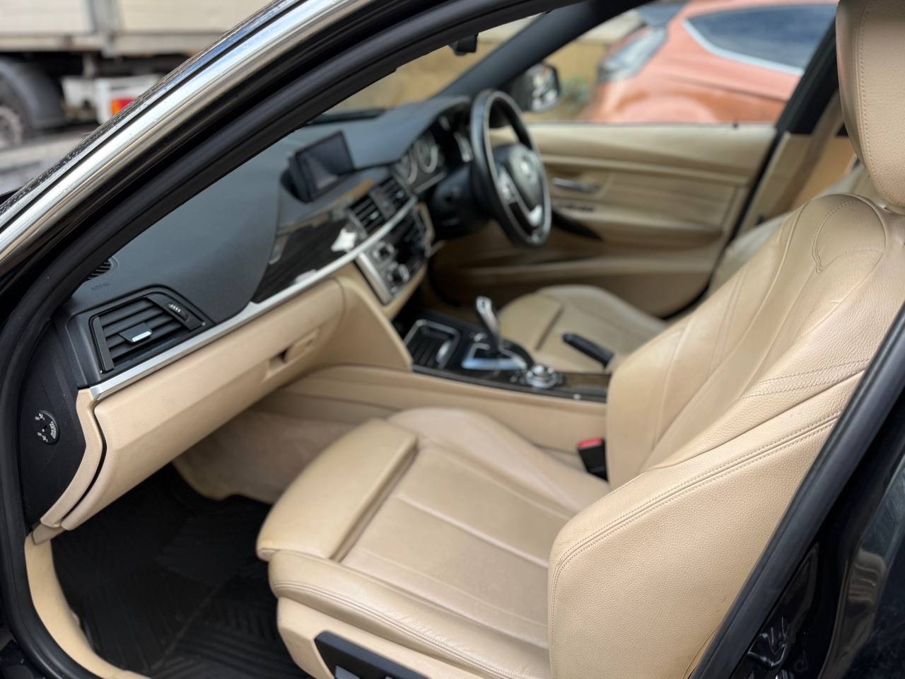 Used BMW 3 Series 2012 for sale - 76369008: Photo 8