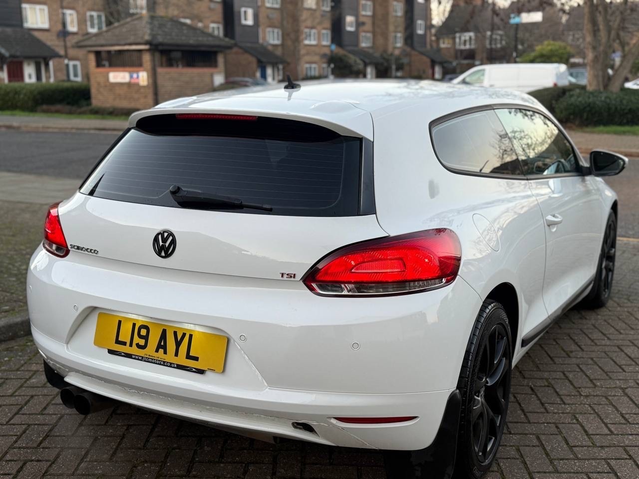 Used Volkswagen Scirocco for sale - 77012957: Photo 3