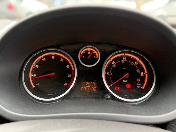 Used Vauxhall Corsa for sale - 76173482: Photo 9