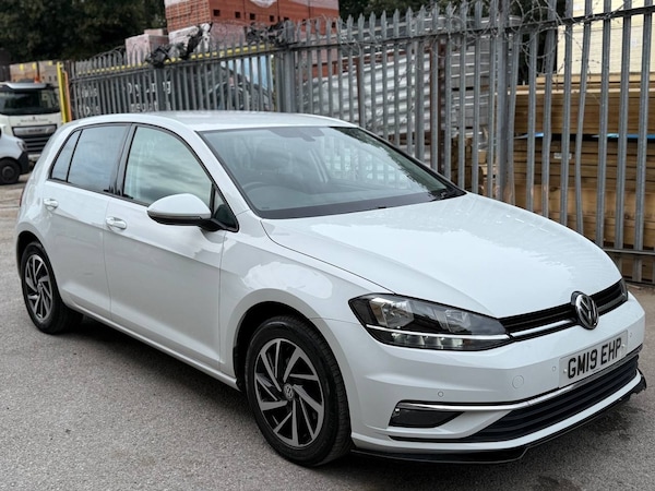Used Volkswagen Golf 2019 for sale - 76225421: Photo 2